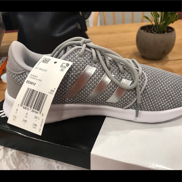 NIB adidas QT racer 7.5 - Picture 1 of 4